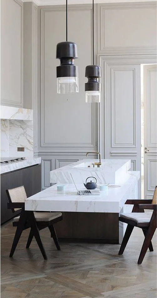 Moldings CR807
