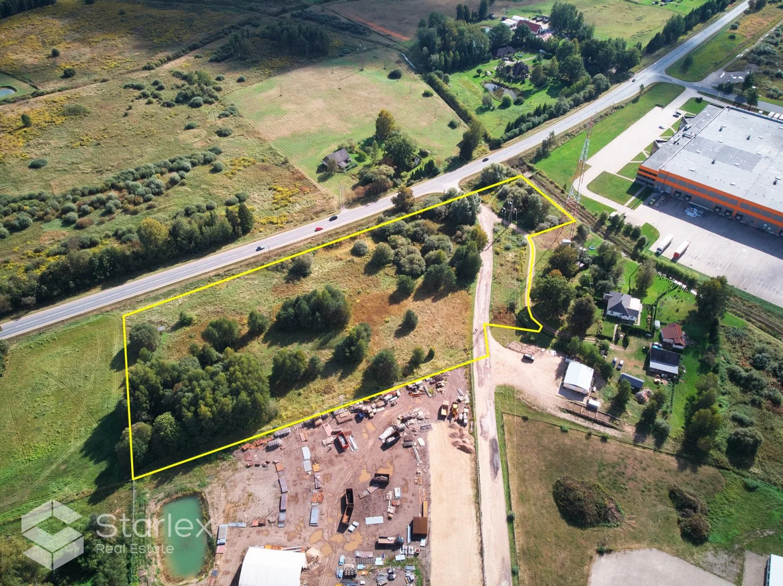 2,4 ha zemes gabals Ķekavas pagastā, pirmajā līnijā no autoceļa A7 3