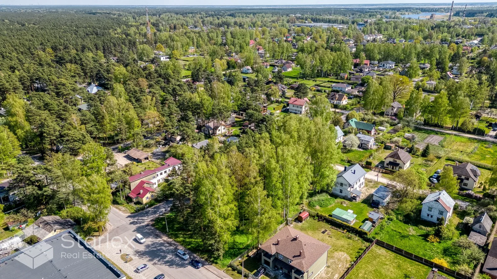 Zemes gabals dzīvojamai apbūvei Kauguros 4