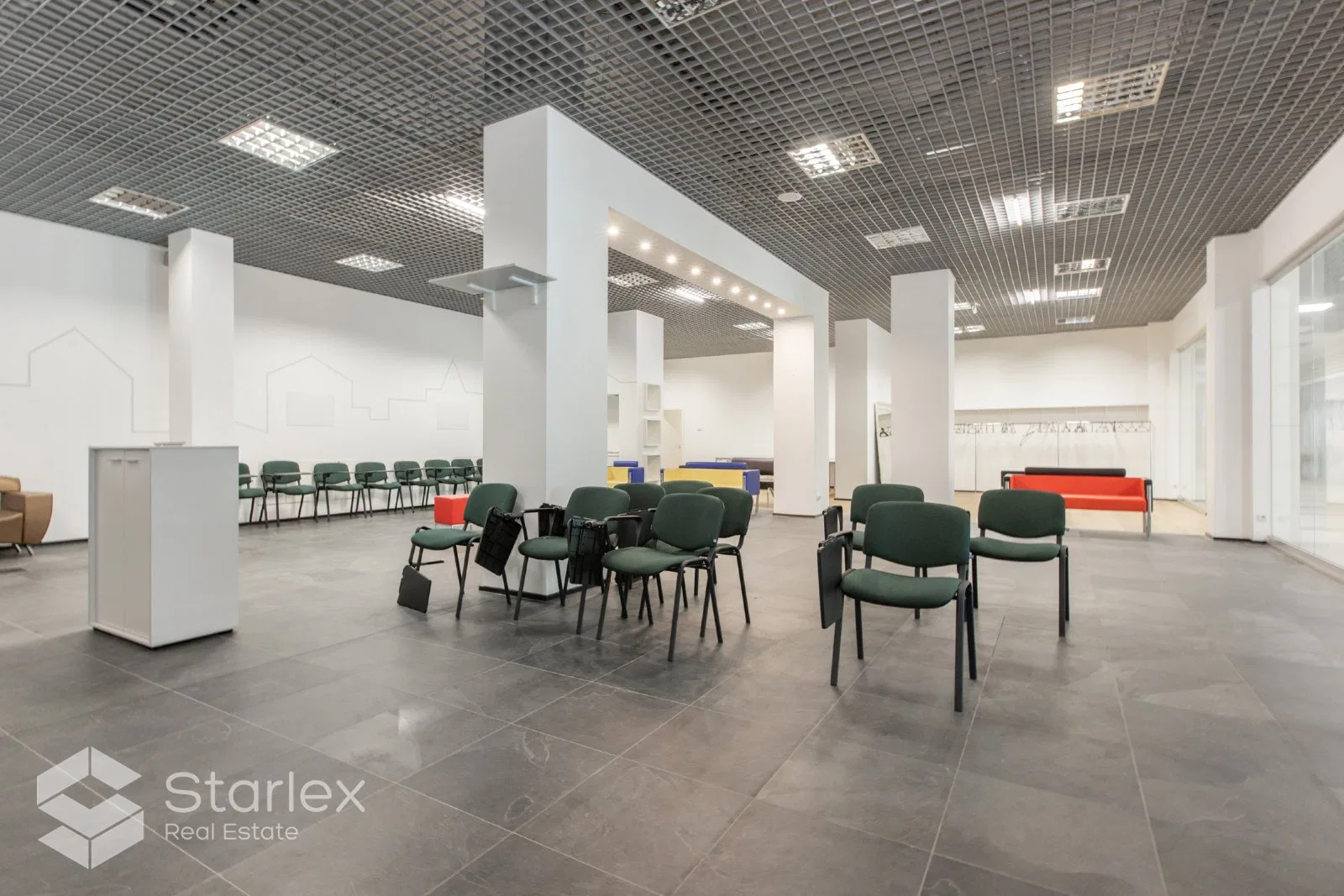 Plašas tirdzniecības telpas Panorama Plaza 2