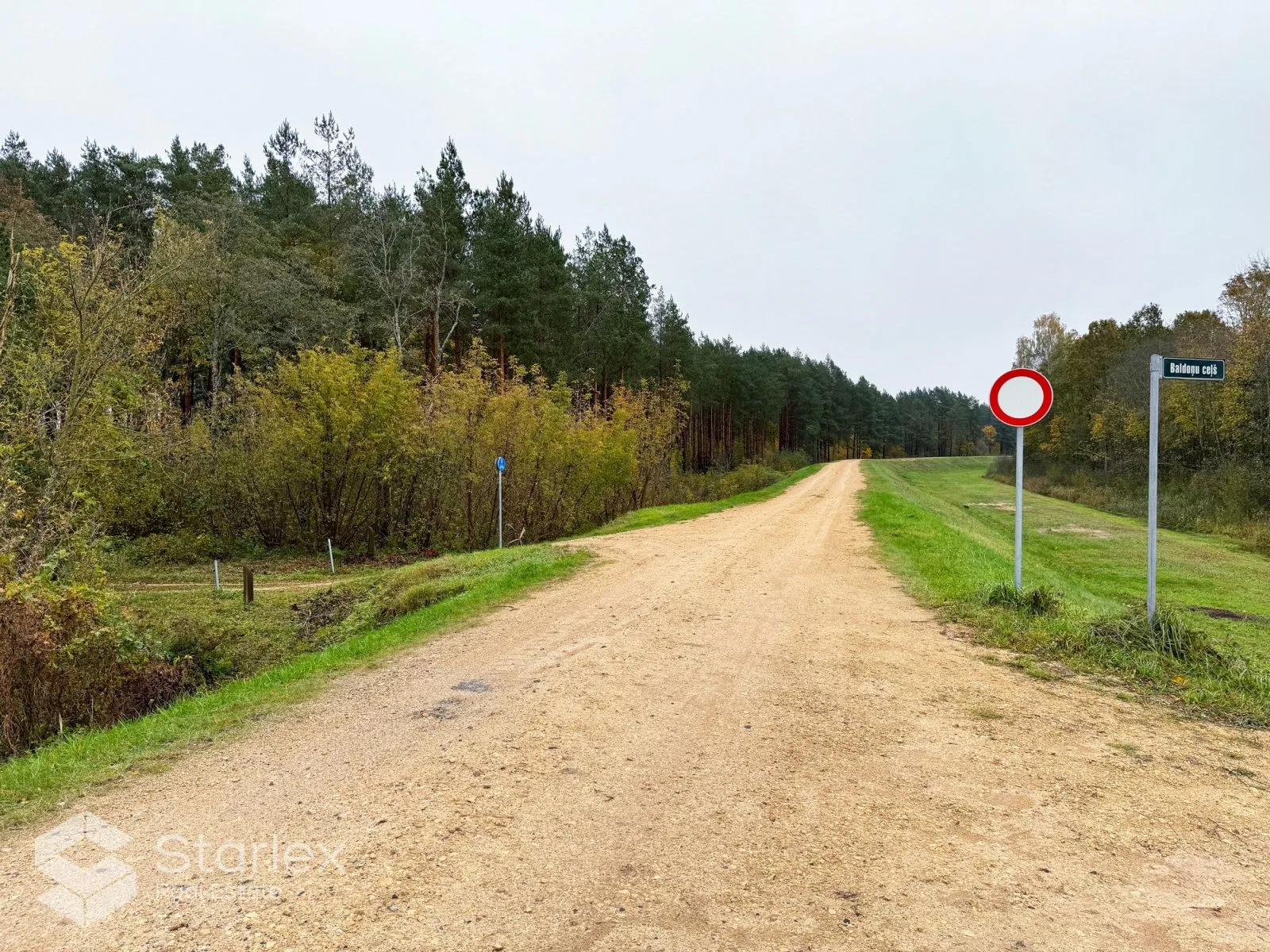 Zemes gabals Ādažos blakus autoceļam A1 un Gaujas tiltam 4