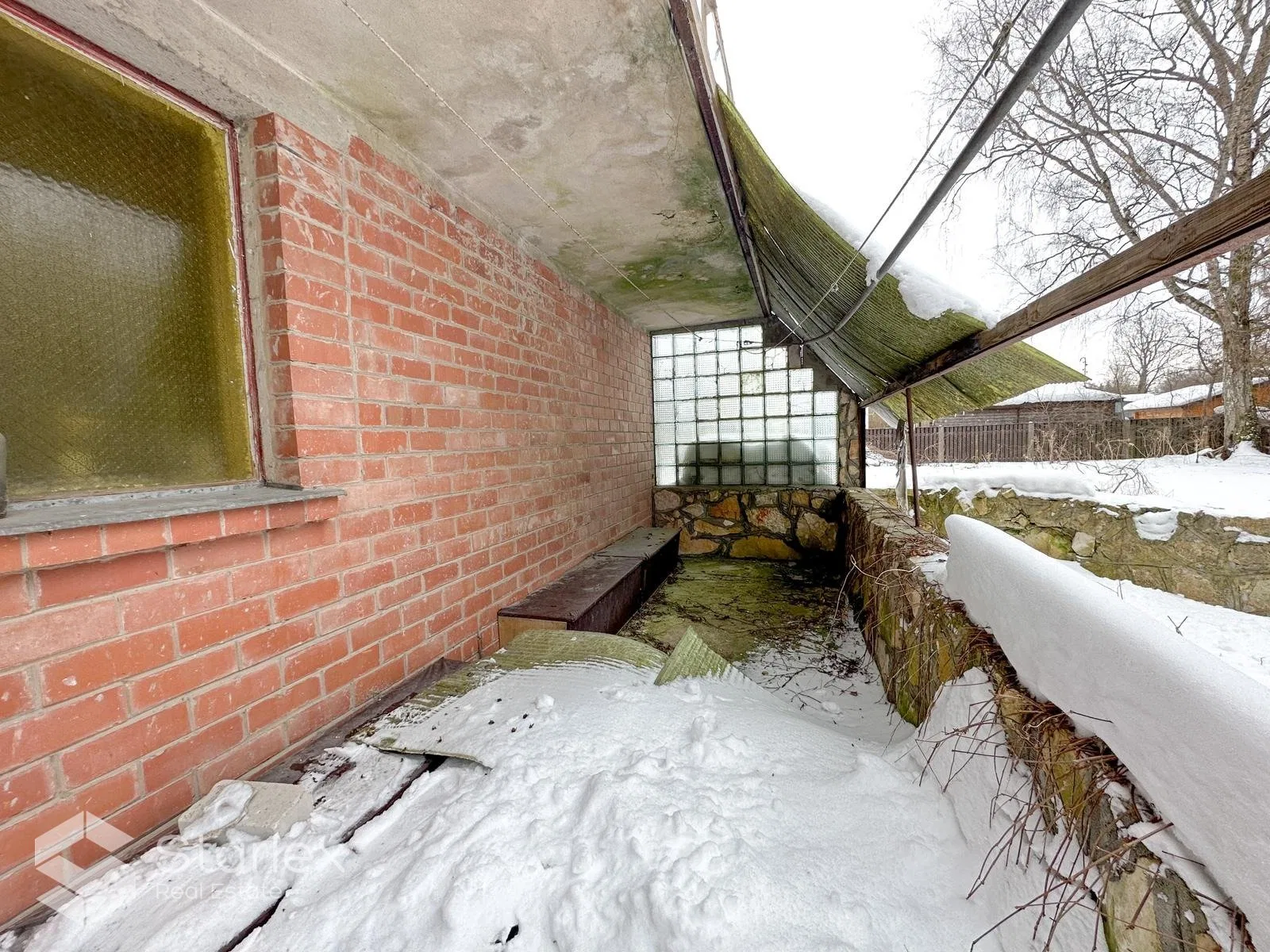 Pārdod plašu sarkano ķieģeļu māju Lielvārdē ar skatu uz Daugavu 4