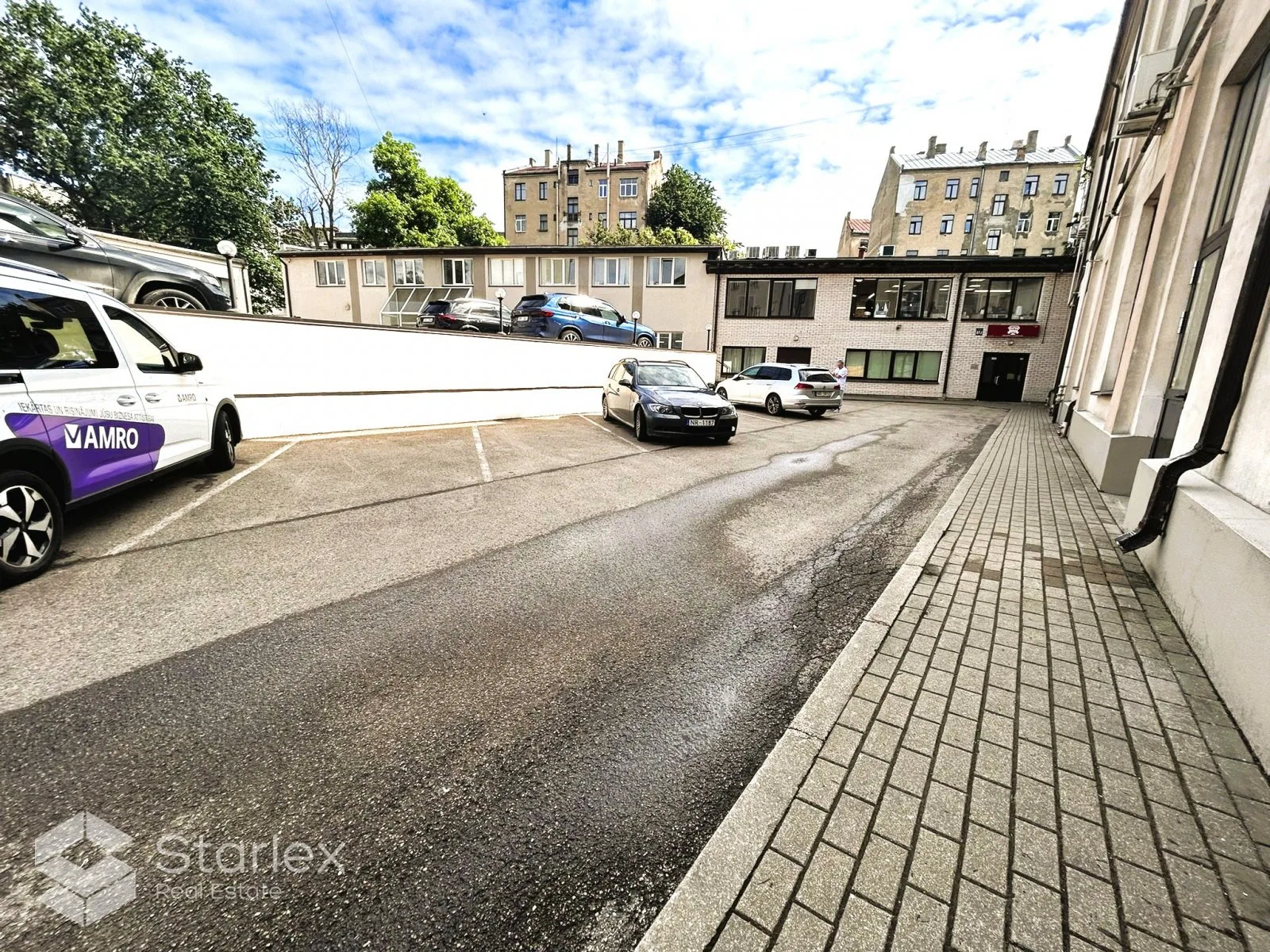 Biroja telpas uzņēmumiem ar ērtu piekļuvi un autostāvvietu 3