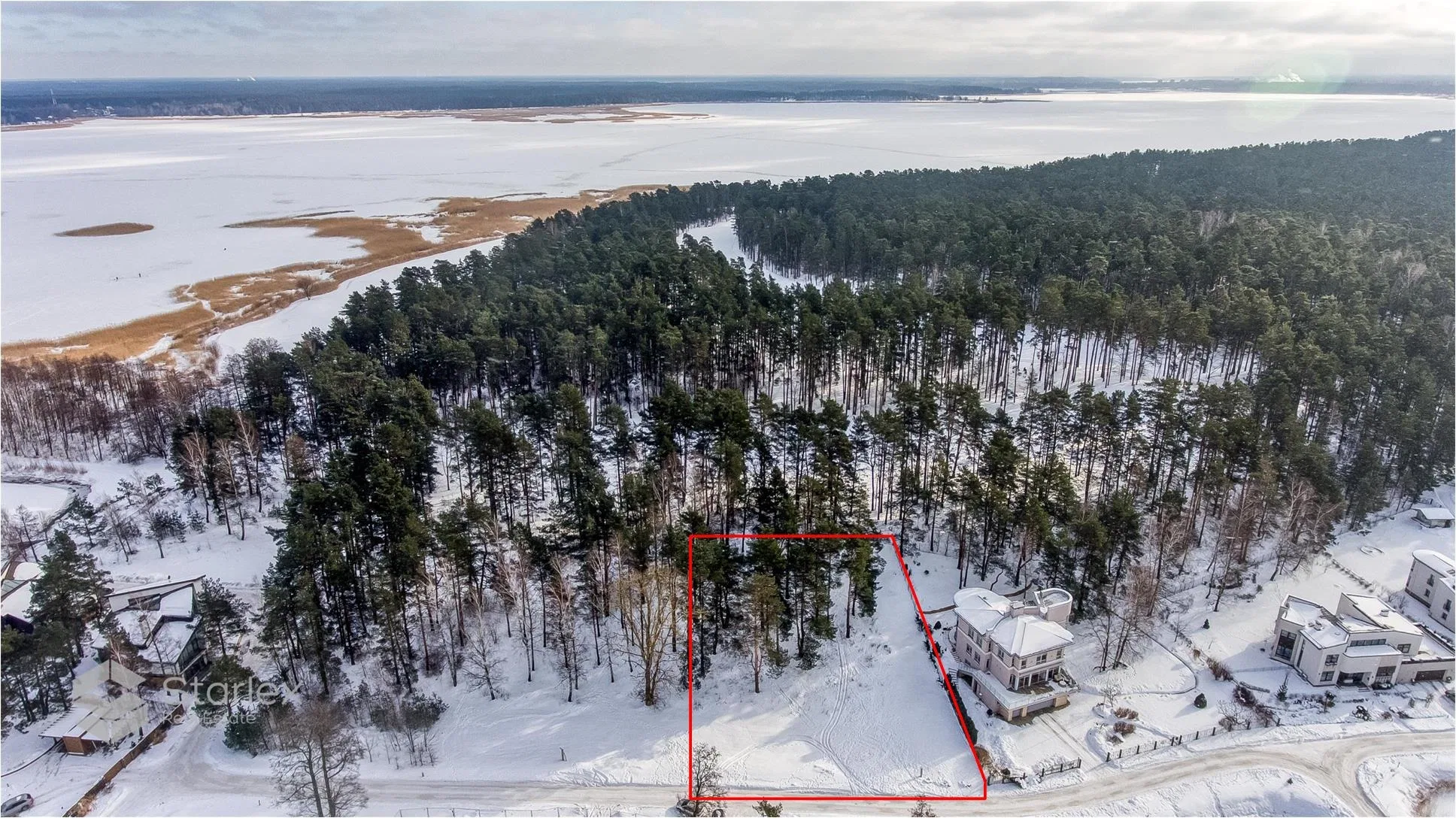 Pārdod ekskluzīvu neapbūvētu zemes gabalu  2440 m2 platībā, Mežaparkā, Zušu ielā 33,  Aplokciema Pārdod ekskluzīvu neapbūvētu zemes gabalu  2440 m2 platībā, Mežaparkā, Zušu ielā 33,  Aplokciema apsargājamā ciematā