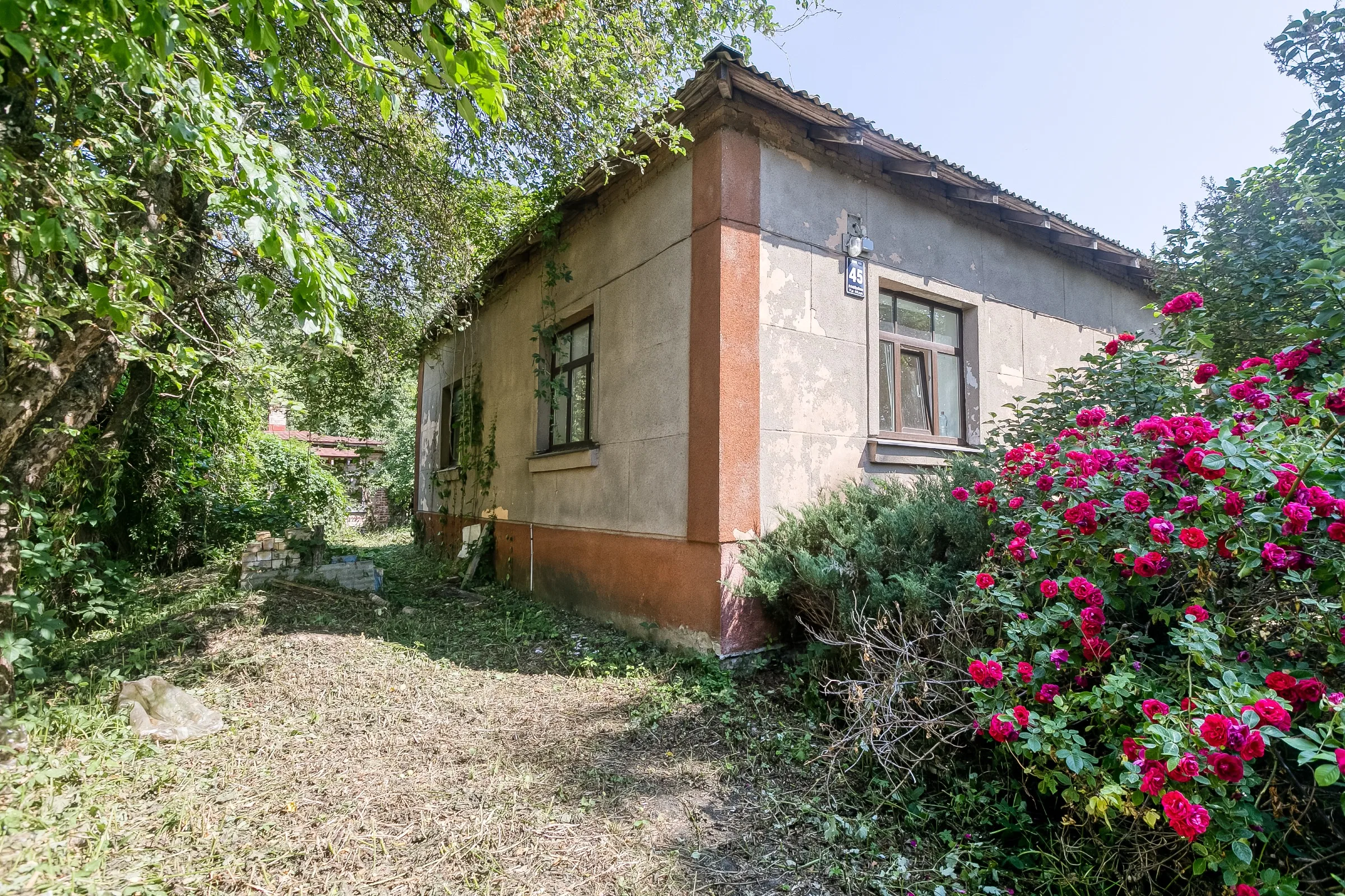 Sesku iela 45, 1,