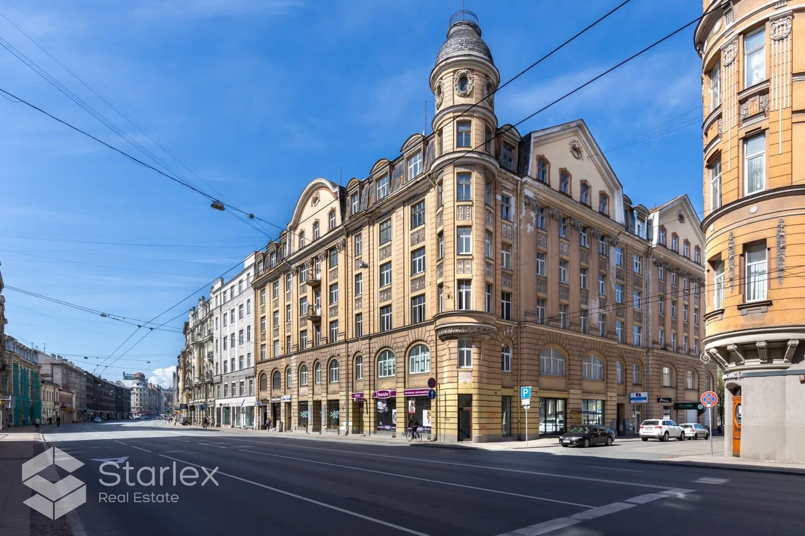 Birojs ar 2 auto stāvvietām Rīgas centrā pie Artilērijas ielas