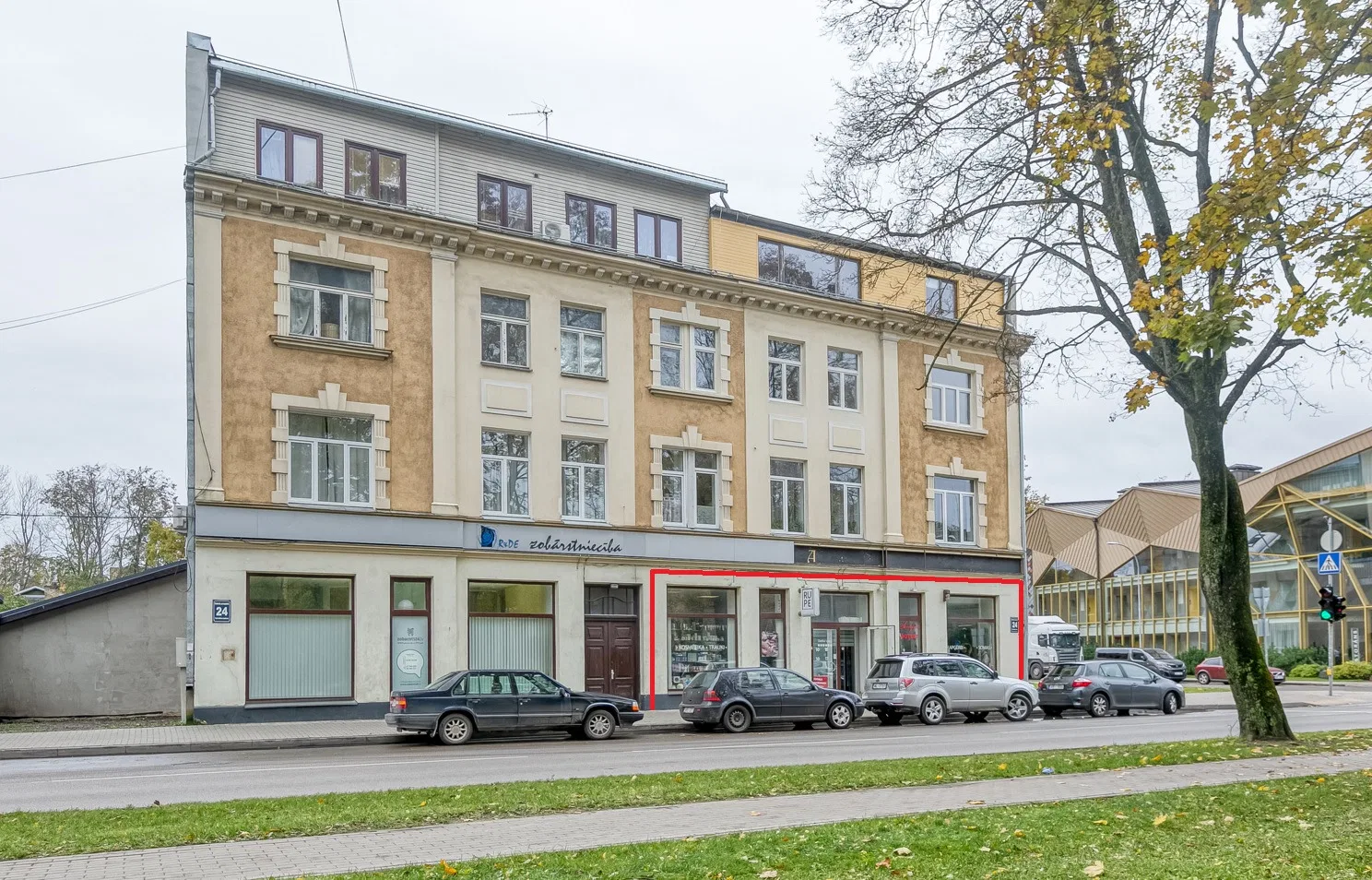 Tirdzniecības telpas Jūrmalā - 5 minūšu gājiena attālumā no jūras