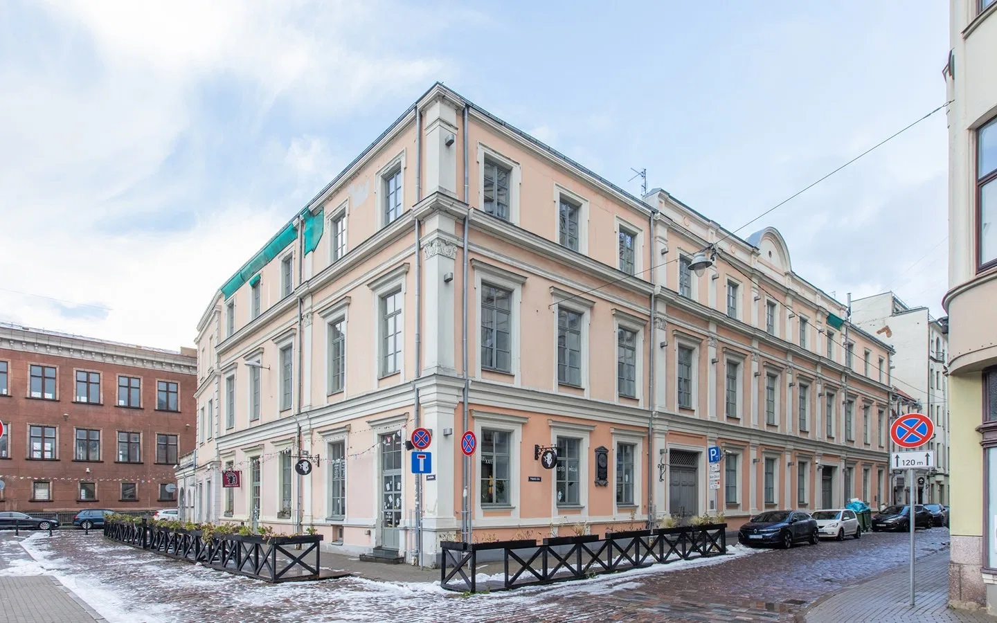 Pārdod biroja telpas Vecrīgā