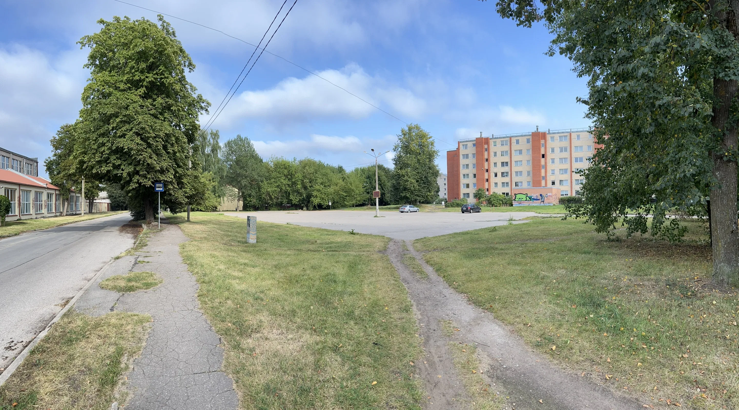 Zemes gabals daudzstāvu dzīvokļu mājas būvniecībai Šampēterī