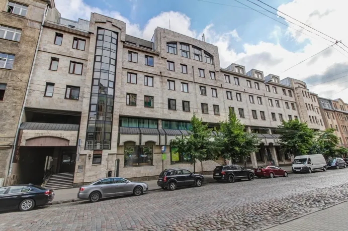 Kompakts birojs ar virtuvi Rīgas centrā
